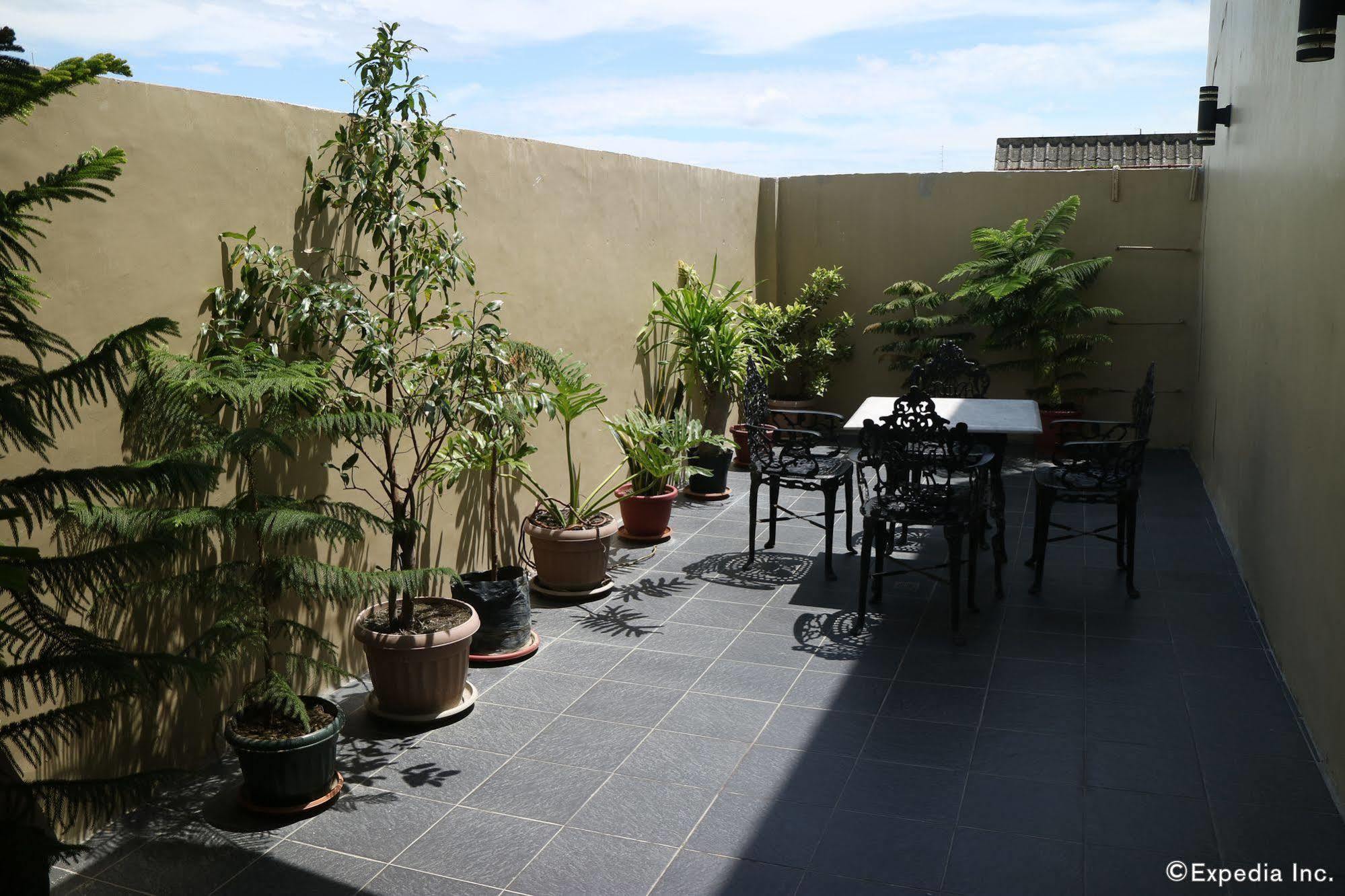 Go Hotels Iloilo Exterior foto